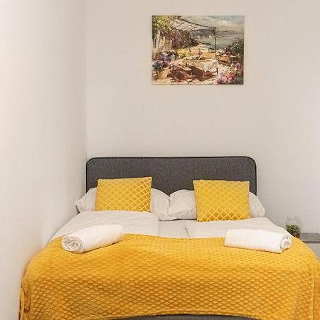 Pleasing Room Hauptbahnhof With Best Location Viena Exterior foto