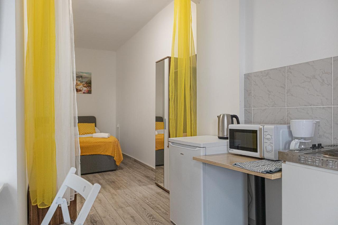 Pleasing Room Hauptbahnhof With Best Location Viena Exterior foto